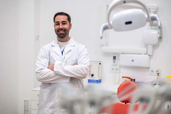 Avoiding Infection With Dental Implants