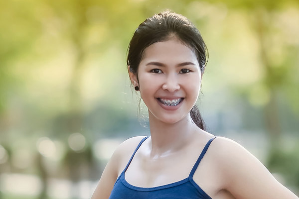 How Cosmetic Dental Services Can Boost Your Confidence