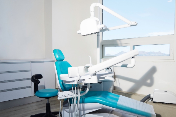 How Emergency Dentistry Can Help With Dental Trauma